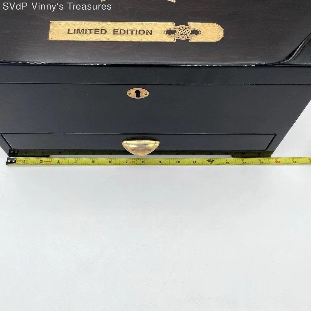 Humidor Supreme Limited Edition 2000 Cigar Humidor Wood Gloss Black With Key
